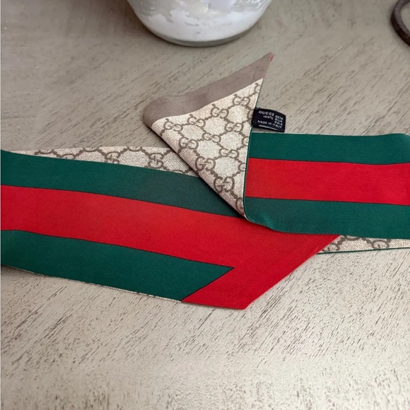 Auth Gucci Silk Twilly - Picture 1 of 1